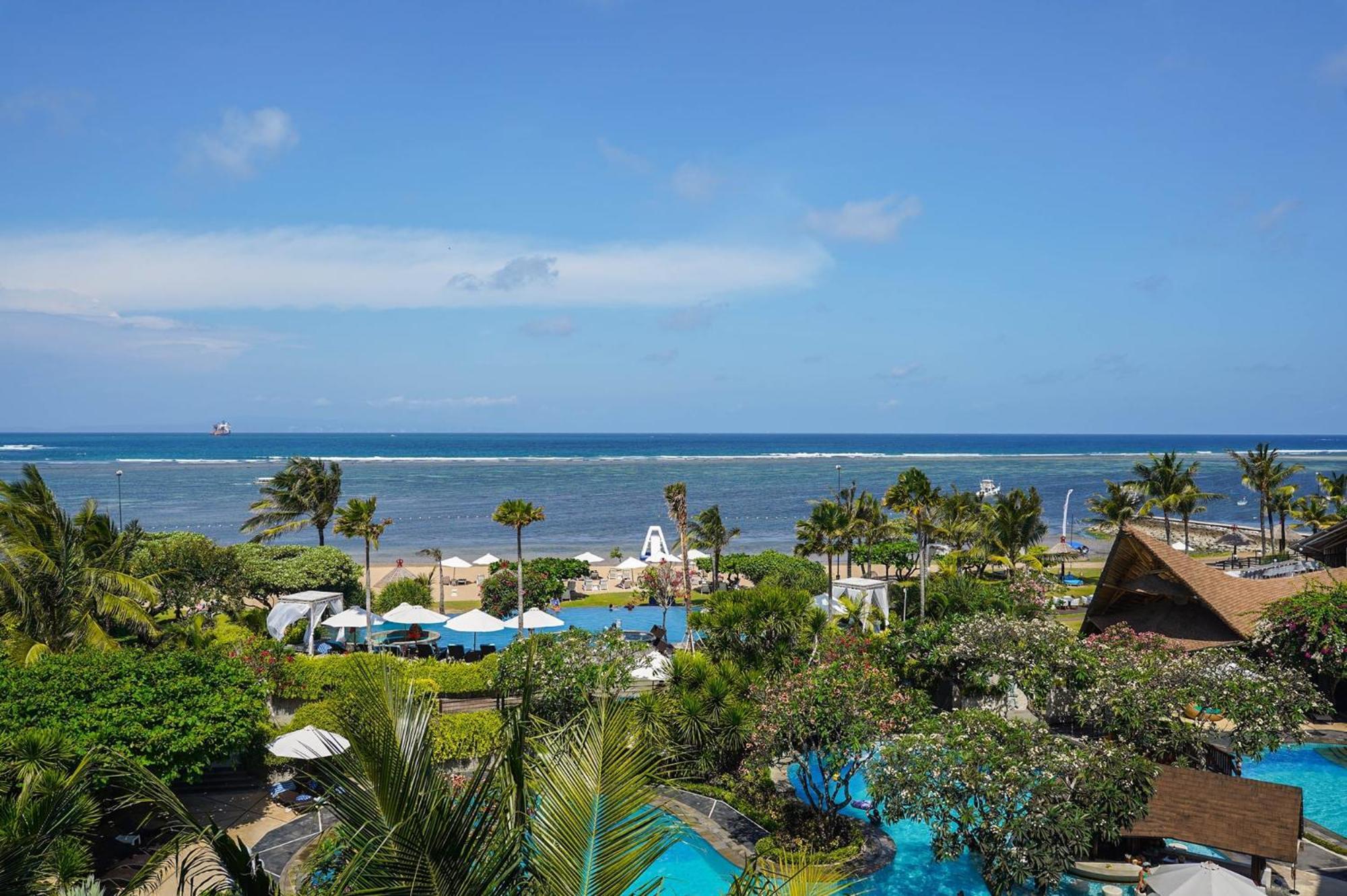 Grand Mirage Resort & Thalasso Bali Nusa Dua  Exterior foto View of the beach at the InterContinental Resort Bali