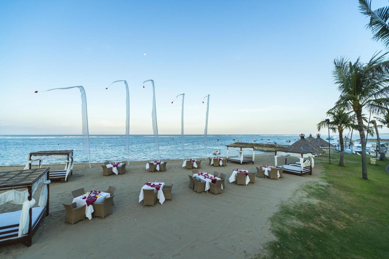 Grand Mirage Resort & Thalasso Bali Nusa Dua  Exterior foto Beachfront at the hotel